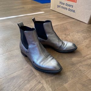 Rag & Bone leather chelsea boots
